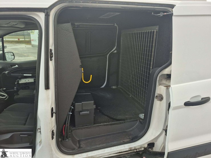 2014-ford-transit-connect-image-27