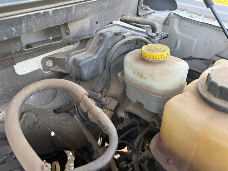 2014-ford-f150-xl-image-33