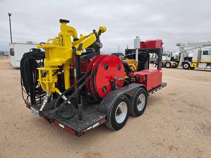 2018-caterpillar-c7-image-2