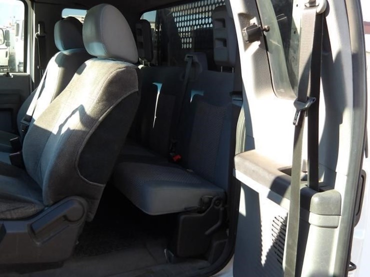 2011-ford-f550-image-21