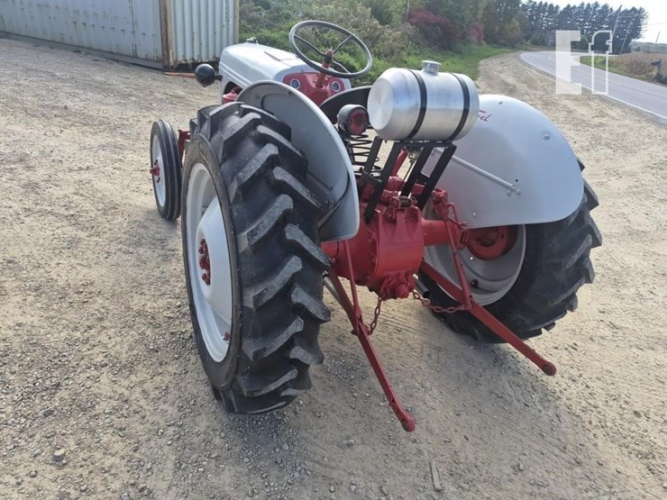 ford-8n-image-9