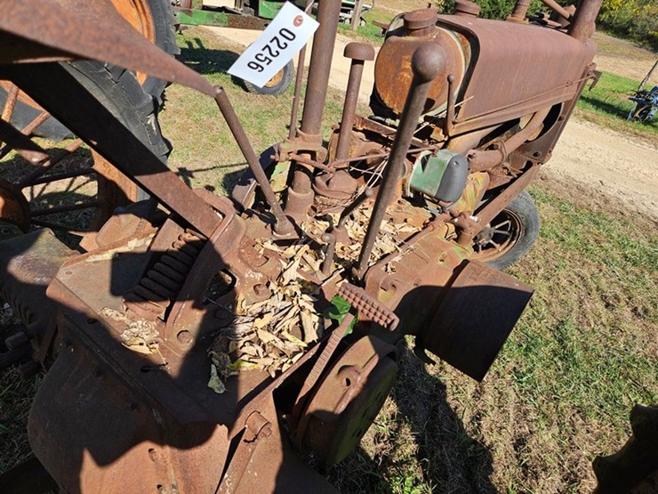 john-deere-model-b-image-25