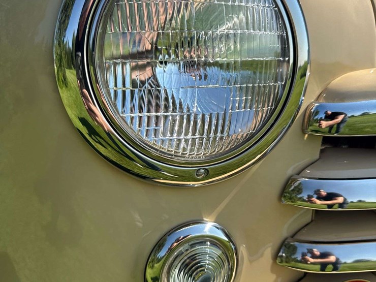 1947-ford-super-deluxe-woody-wagon-image-43