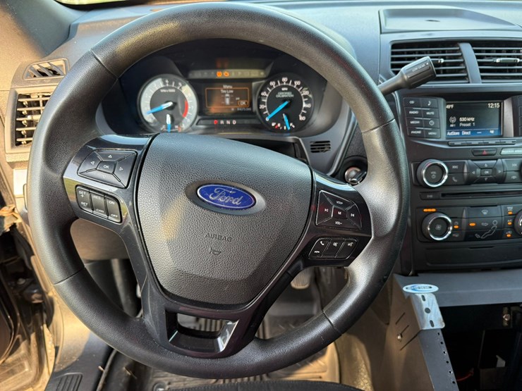 2018-ford-explorer-image-51