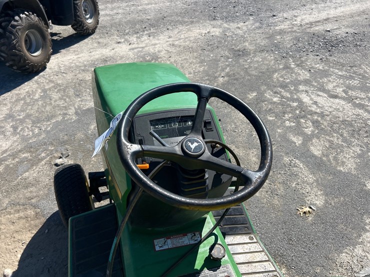 john-deere-265-image-8