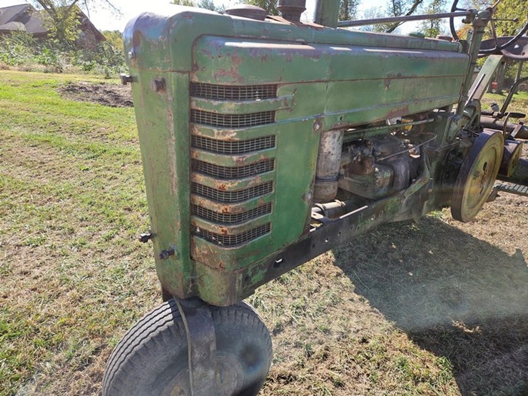 john-deere-model-b-image-10