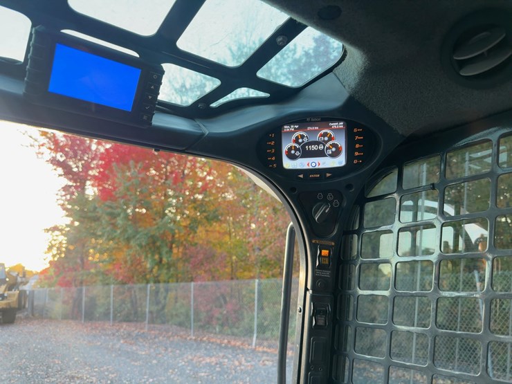 2019-bobcat-s650-image-23