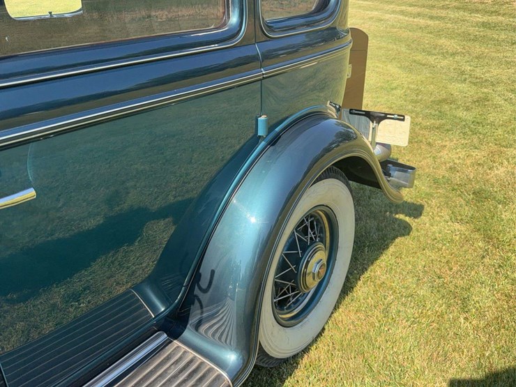 1932-cadillac-v-16-fleetwood-image-39