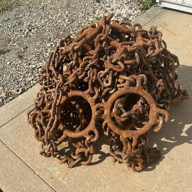 #410 • Bear Claw Tire Chains