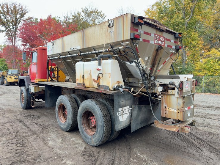 1987-international-f5070-image-3