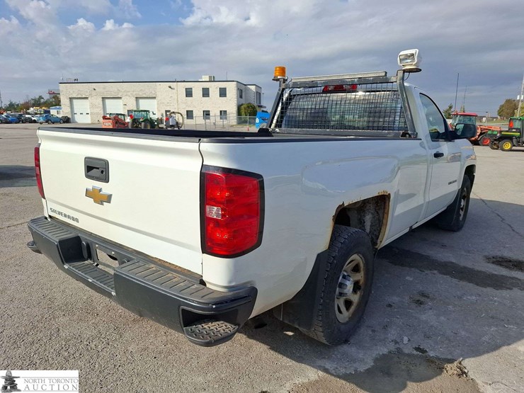 2018-chevrolet-silverado-1500-image-5