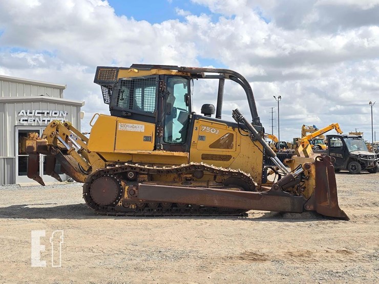 2008-deere-750j-image-6