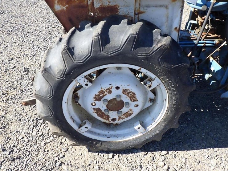 ford-tractor-image-12