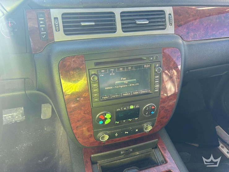 2009-chevrolet-avalanche-4x4-crew-cab-pickup-truck-image-16