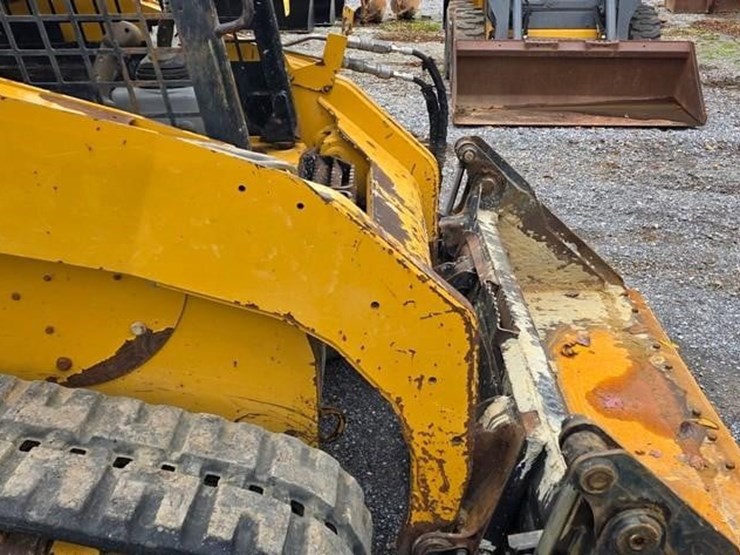 2012-caterpillar-259b3-image-33