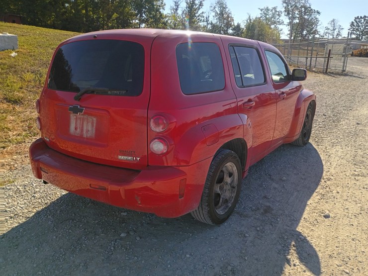 2011-chevrolet-hhr-image-7