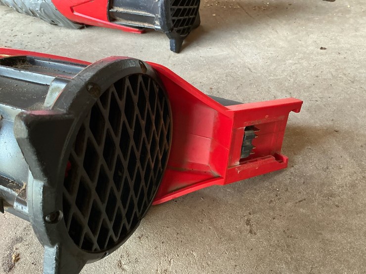 #109-•-(2)-milwaukee-m18-fuel-2724-20-cordless-handheld-blowers-image-6