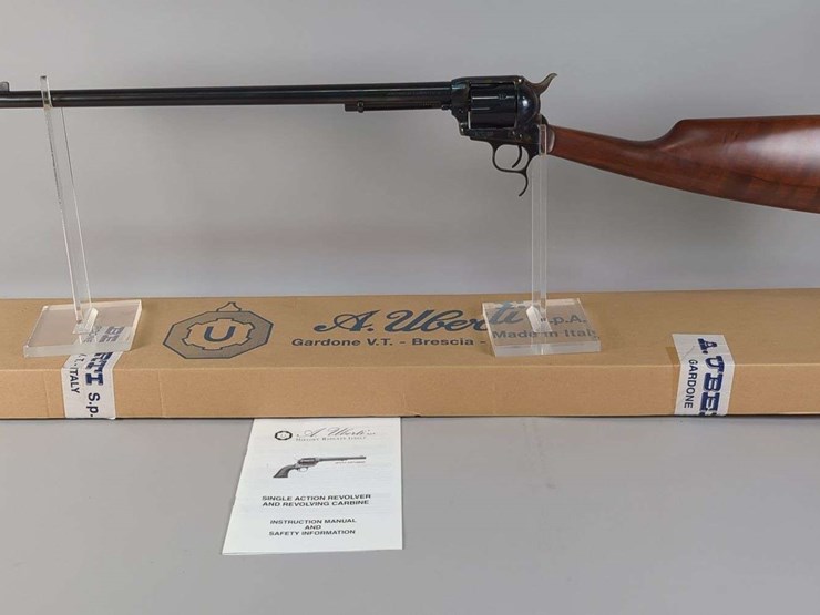 a.-uberti/-taylor's-&-co-american-carbine-.44-40-6-shot-revolving-carbine-rifle-sn#-uz3752,-manual,-in-original-box-image-1
