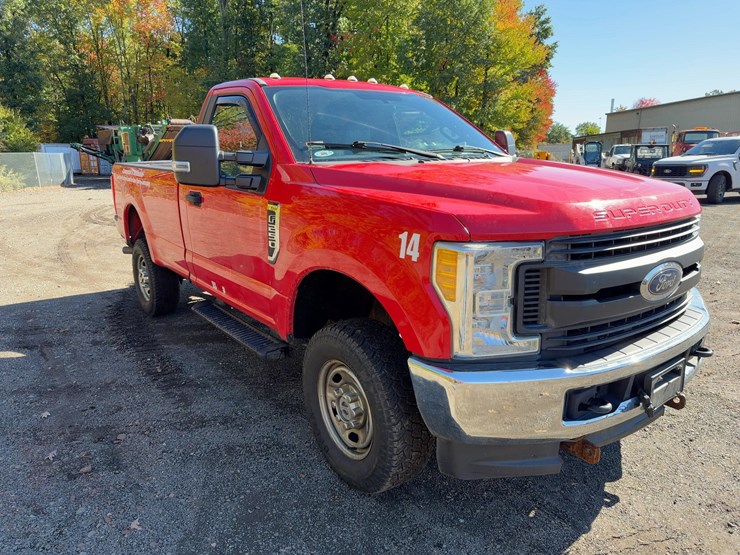 2017-ford-f250-xl-image-7