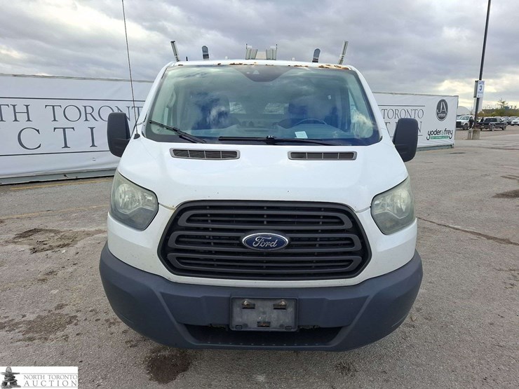 2016-ford-transit-image-2