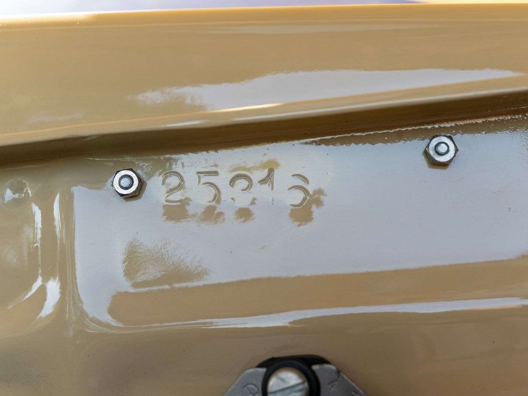 1947-ford-super-deluxe-woody-wagon-image-99