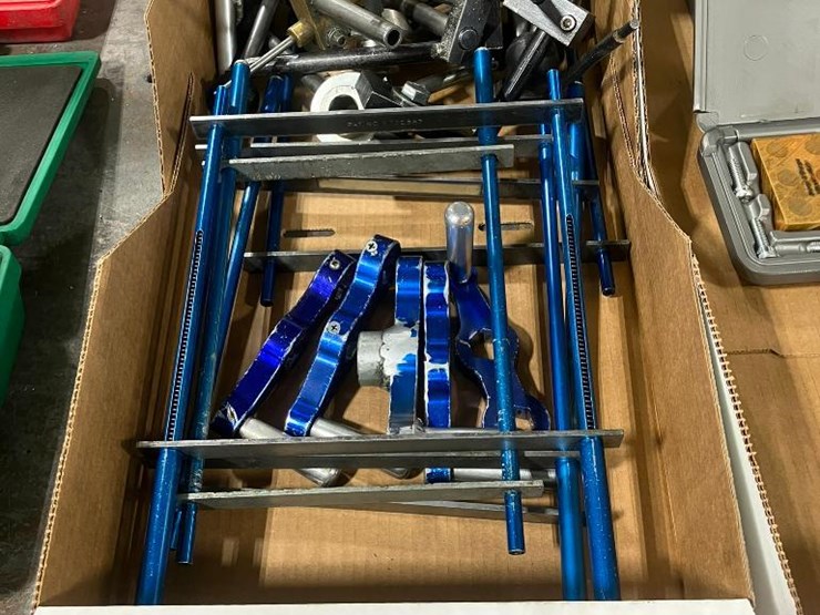 kurt-parallel-keepers,-vise-stops,-vise-handles-image-1