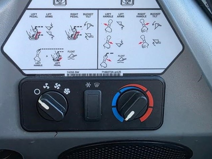 2018-bobcat-s550-image-49