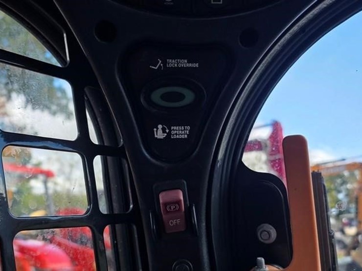 2018-bobcat-s550-image-53