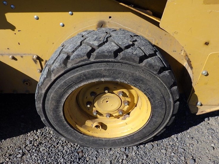 deere-318g-image-9