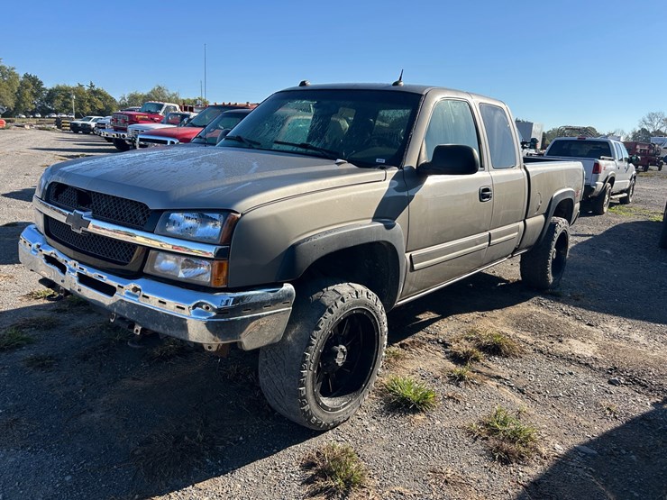 2004-chevrolet-1500-image-1