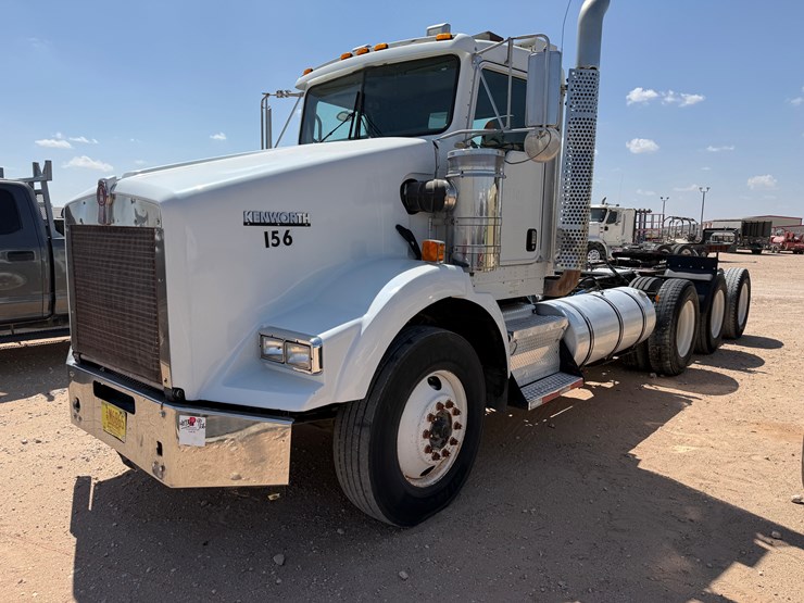 2009-kenworth-t800-image-3