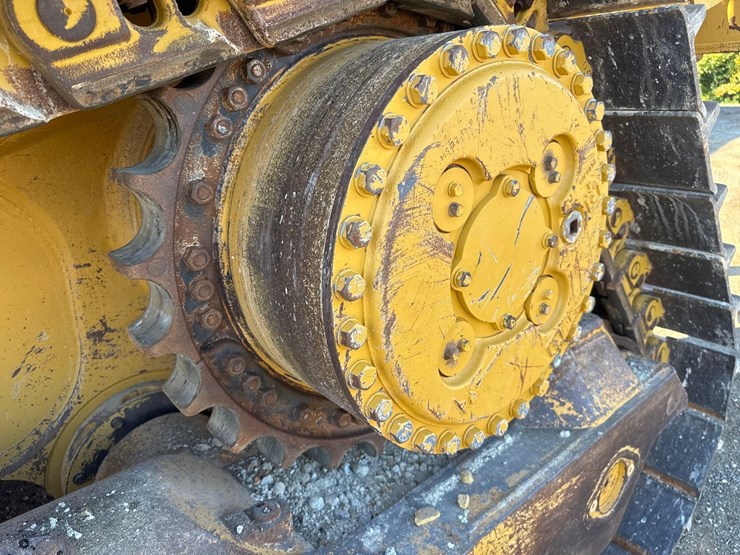 2019-caterpillar-d8t-image-27