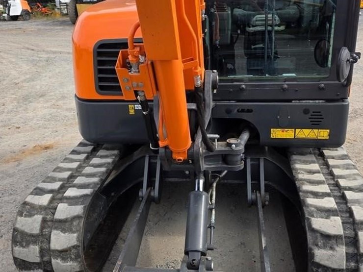2023-doosan-dx63-3-image-38