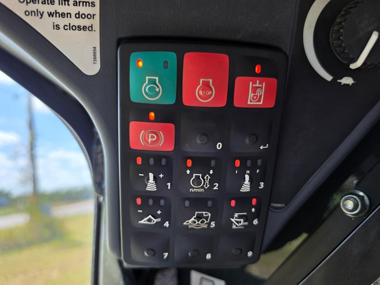 deere-333g-image-38