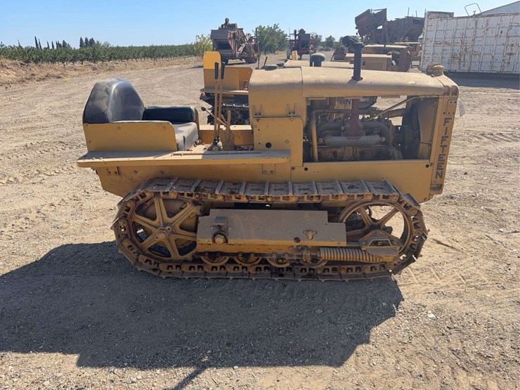 caterpillar-15-image-6
