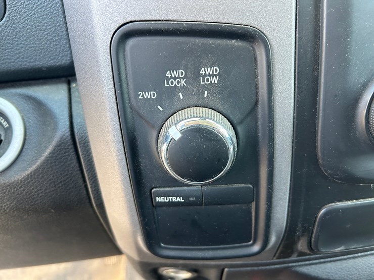 2014-dodge-1500-image-66