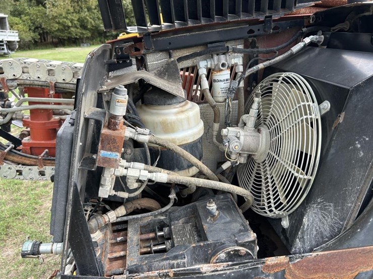 2015-ditch-witch-jt20-image-15