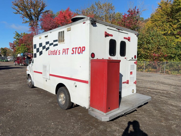 1990-gmc-3500-image-3