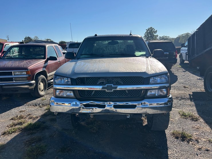 2004-chevrolet-1500-image-3