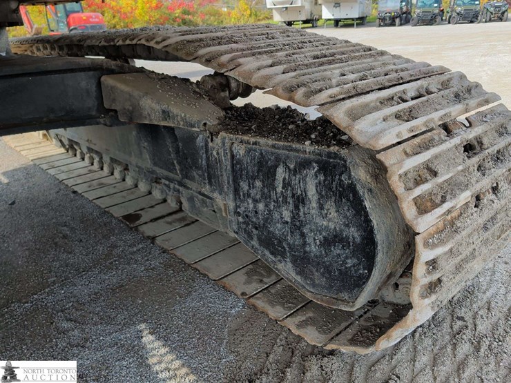 2010-john-deere-450-image-31