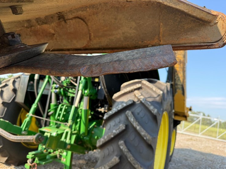 2017-john-deere-6110m-image-58