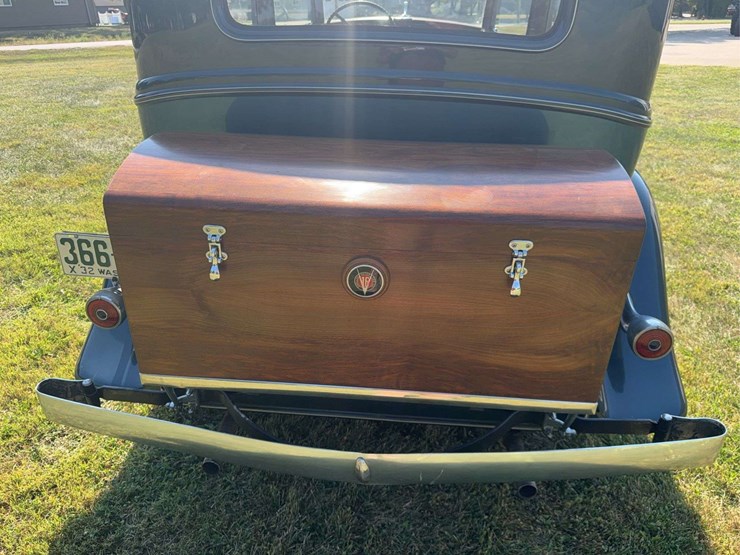 1932-cadillac-v-16-fleetwood-image-43