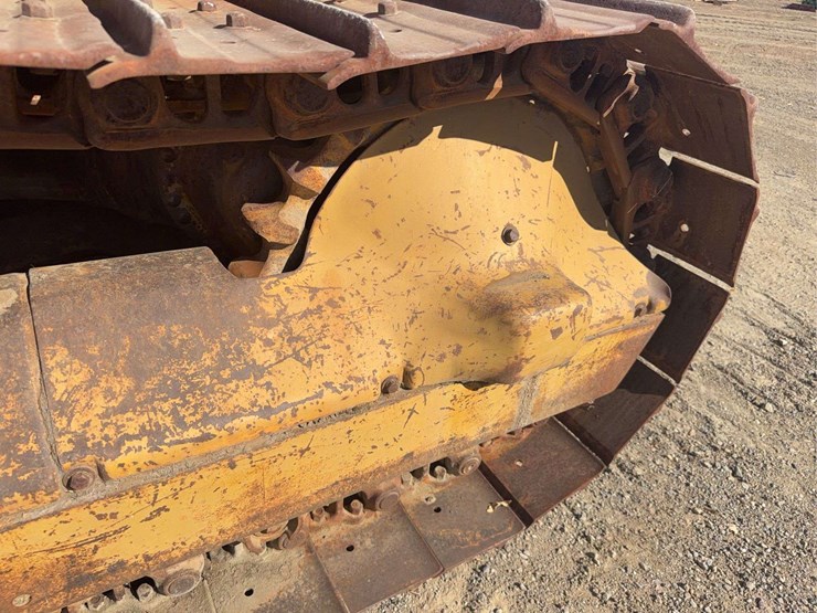 caterpillar-d7-image-14