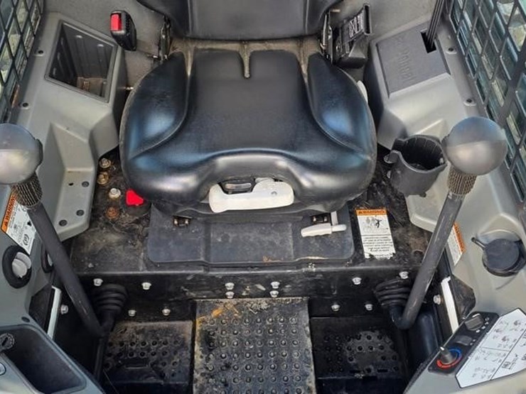2018-bobcat-s550-image-45