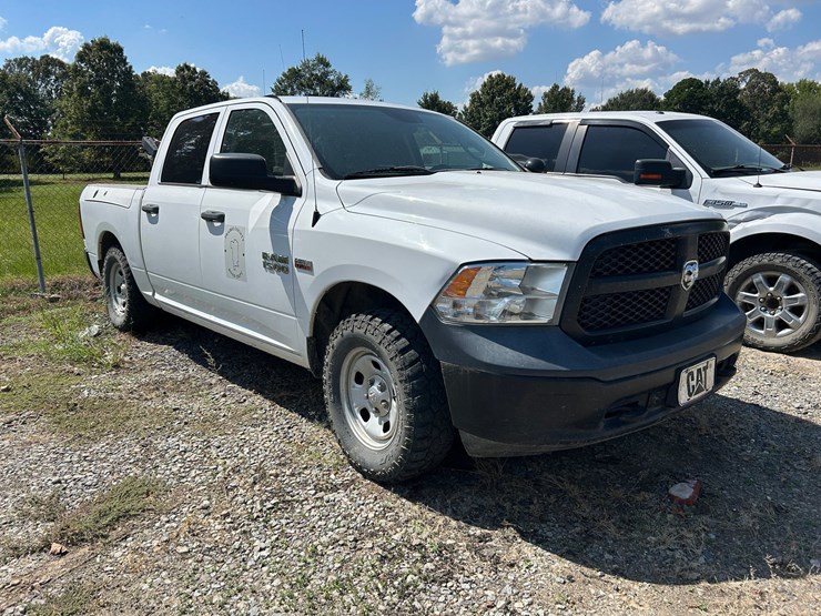 2014-dodge-1500-image-2