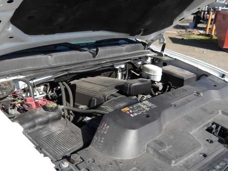 2013-chevrolet-silverado-2500-image-8