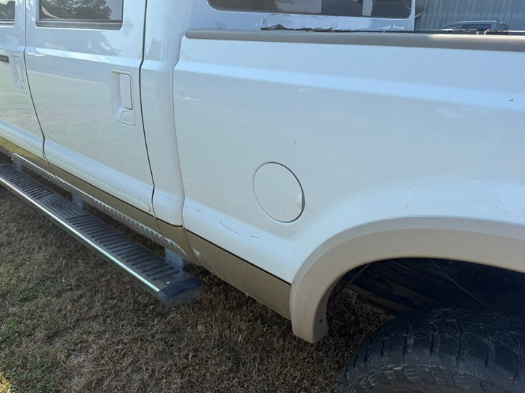 2010-ford-f350-image-15