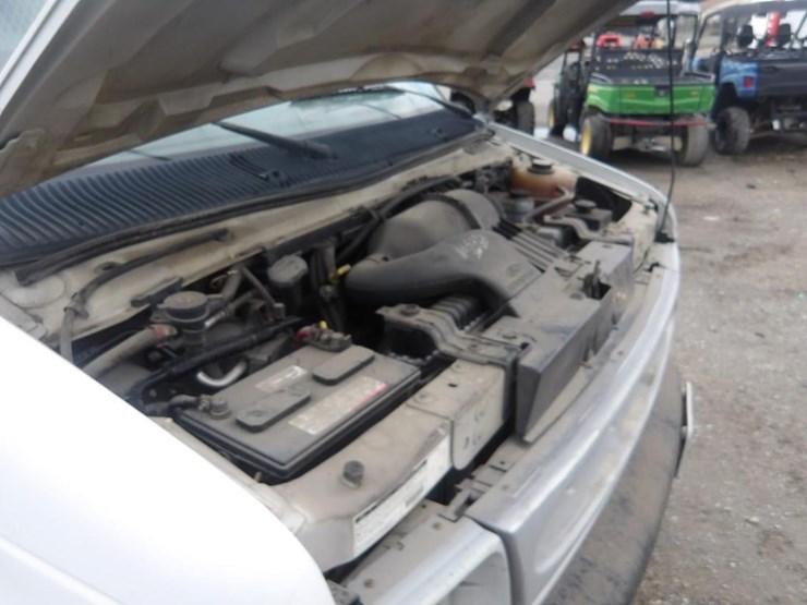 2002-ford-e350-image-10