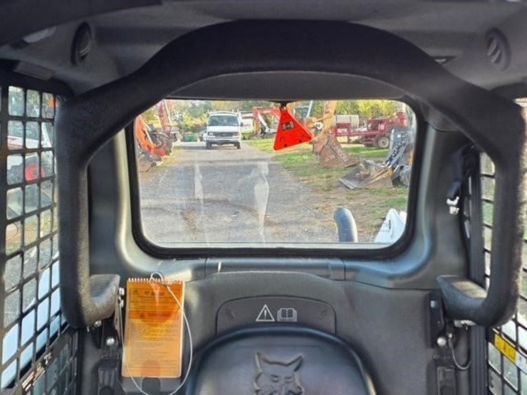 2018-bobcat-s550-image-46