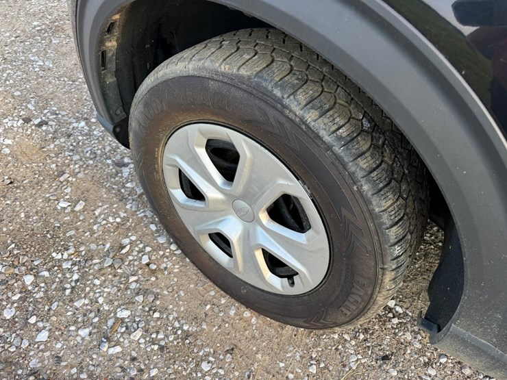2020-ford-explorer-image-9